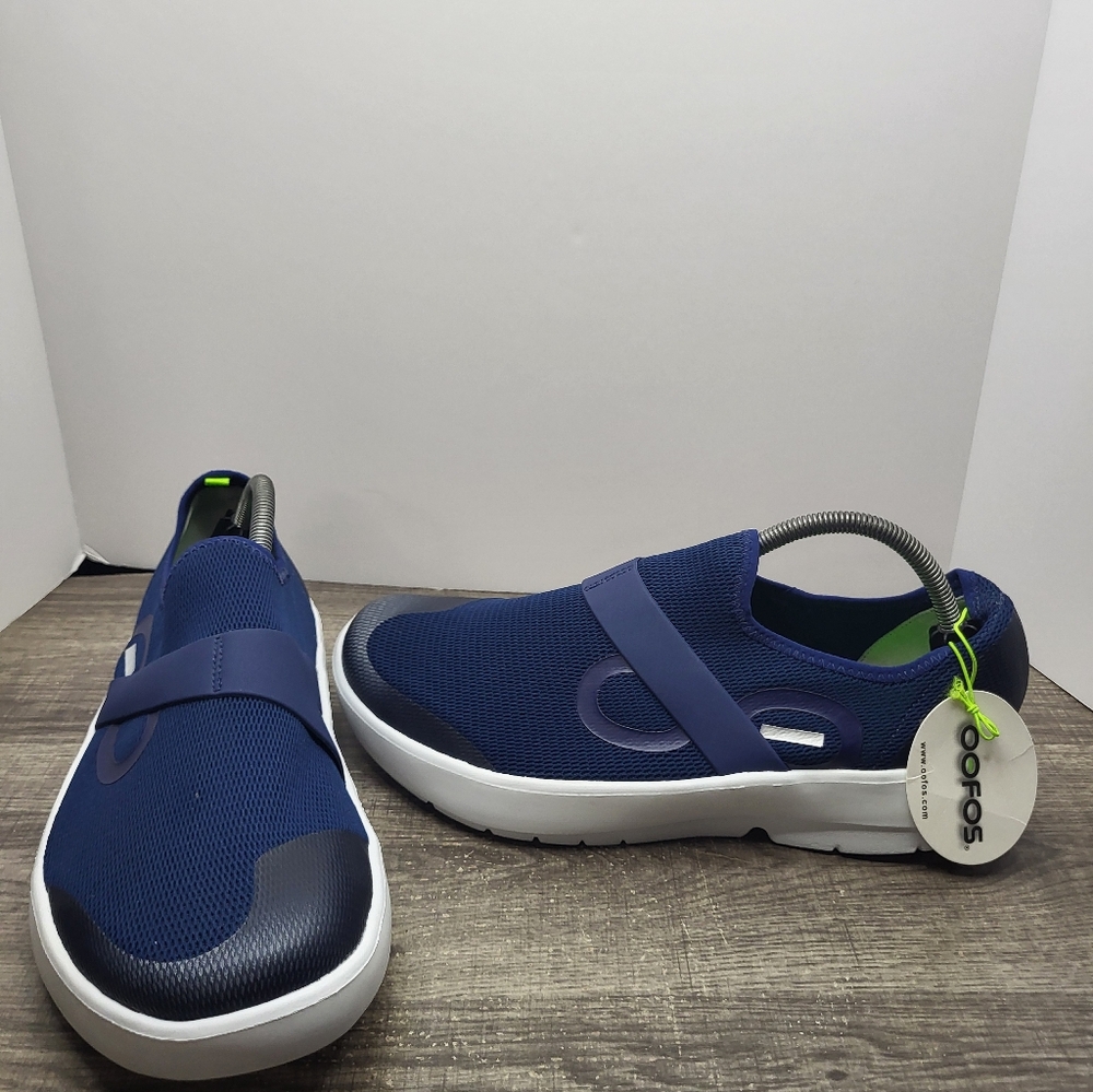 Oofos MenS Size 11.5 OOmg Blue Navy Lightweight Recovery Low Mesh Shoe New